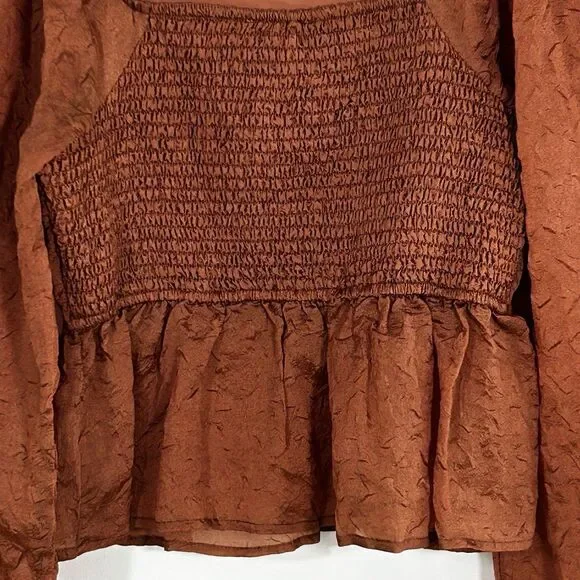 Gilli Top Size Small Peasant Smocked Back Square Neckline Crinkle Smocked Back - Picture 10 of 10